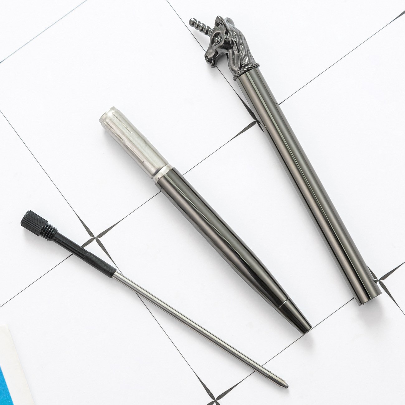 New Design Special Modeling Gift Pen Custom Logo Promotional Advertising Pen Metal Ballpoint Pen