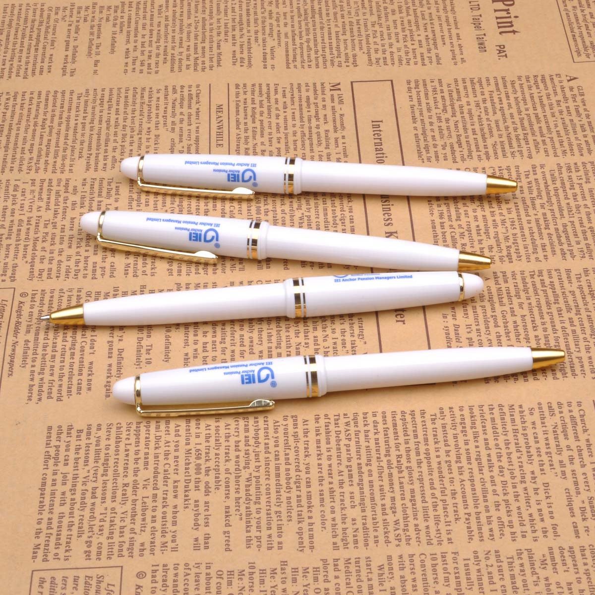 plastic cheap price promotional mont-blanc Custom logo ball Pen for hotel logo print ballpoint pen -black color