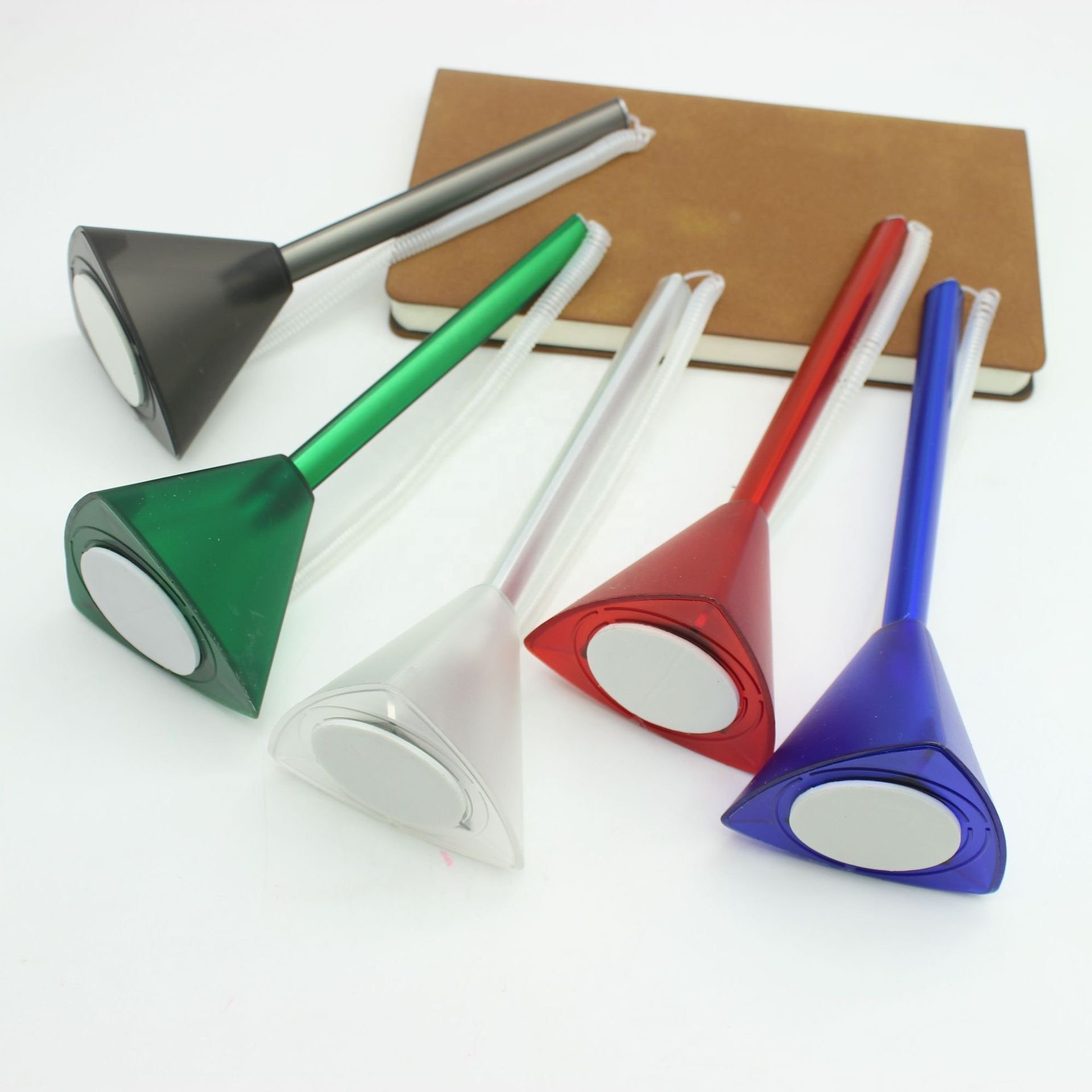 Promotional Plastic Bank Stand Signature Advertising Table Desk Ballpoint Pen with Triangle-shape Base