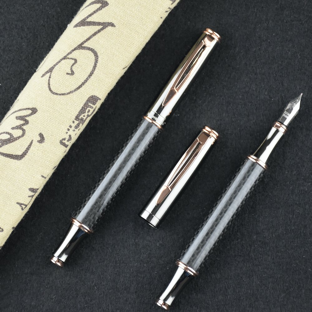 GemFully cool gadgets 2024 Best selling business calligraphy pens carbon fiber fountain pen with refillers