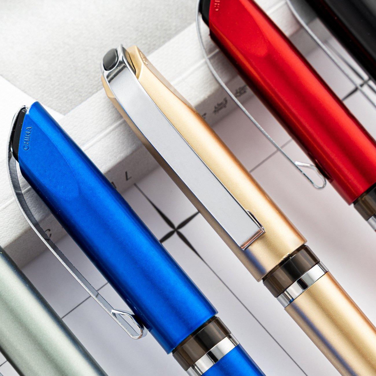 Hot sale ballpen Cheap simple Pen Promotion gift Ballpoint Pen Custom Logo printed hotel plastic Gourd ball pen