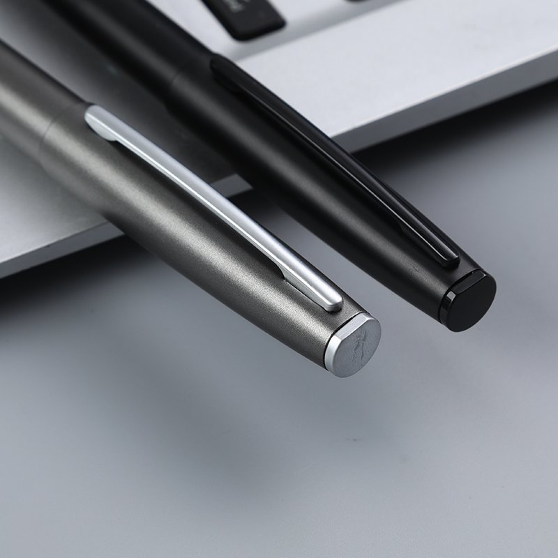 2024 New High Quality Gift Office All Matte Black Pen Luxury Business Twist Blue Pen Body Metal Ballpoint Pen With Logo