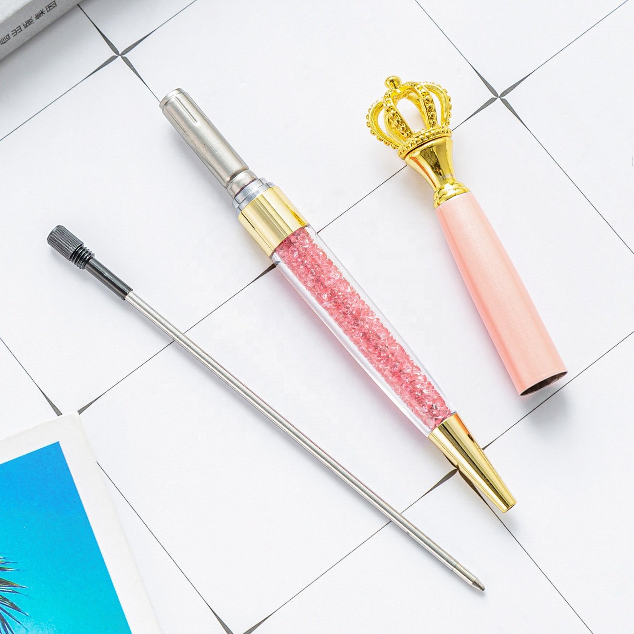 Luxury Logo Customized Metal Royal Crown Twist Ballpoint Pens