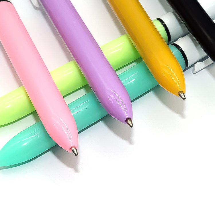 Top Selling Multicolour Plastic 4 Colors Ink Cute Ballpoints Pens With Logo For Students Gifts