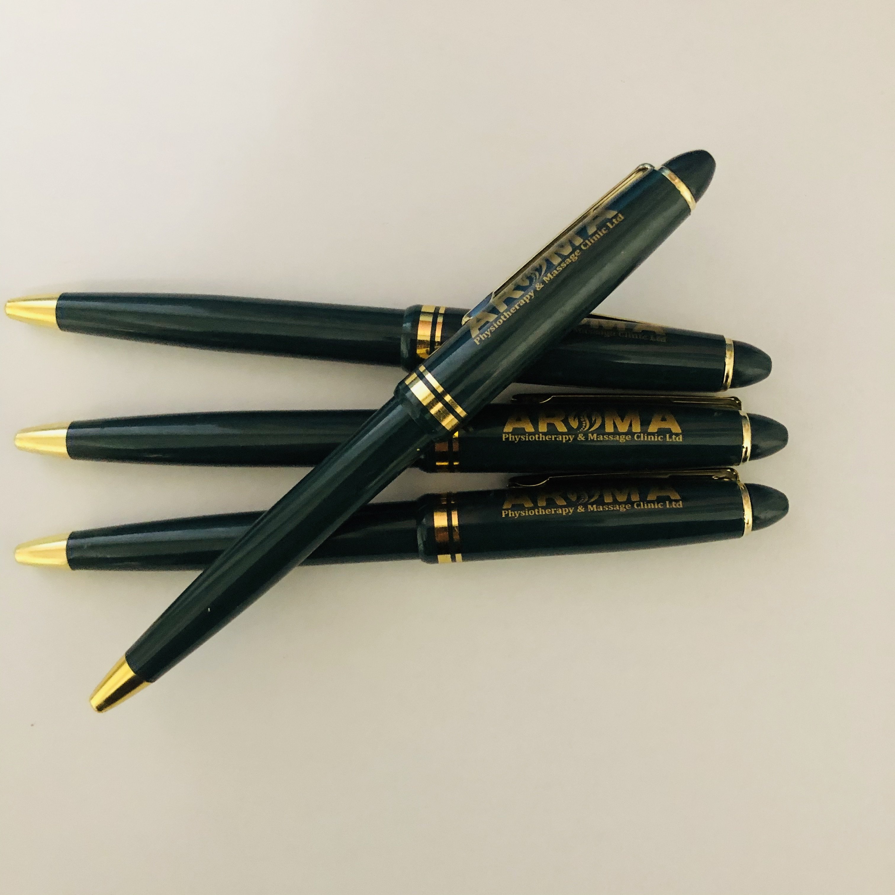 Hot Selling Promotional Plastic Solid Barrel ballpoint pen Gift Logo pen Imprint Custom Logo
