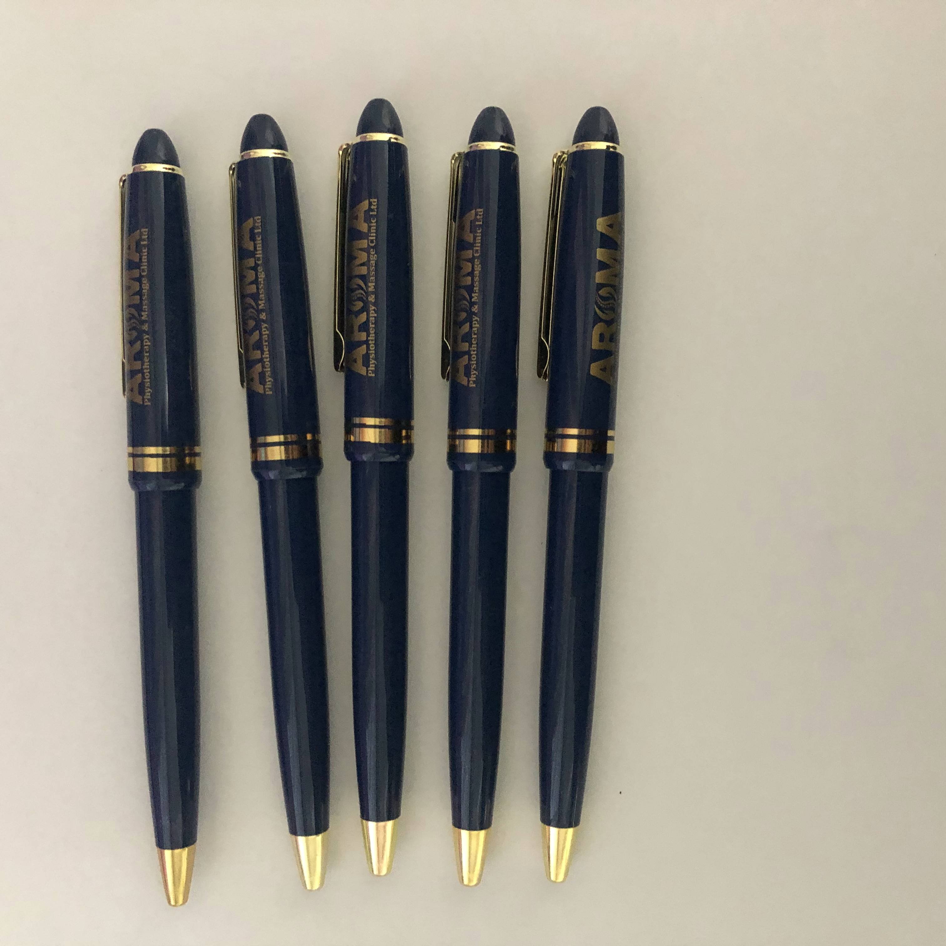 Hot Selling Promotional Plastic Solid Barrel ballpoint pen Gift Logo pen Imprint Custom Logo