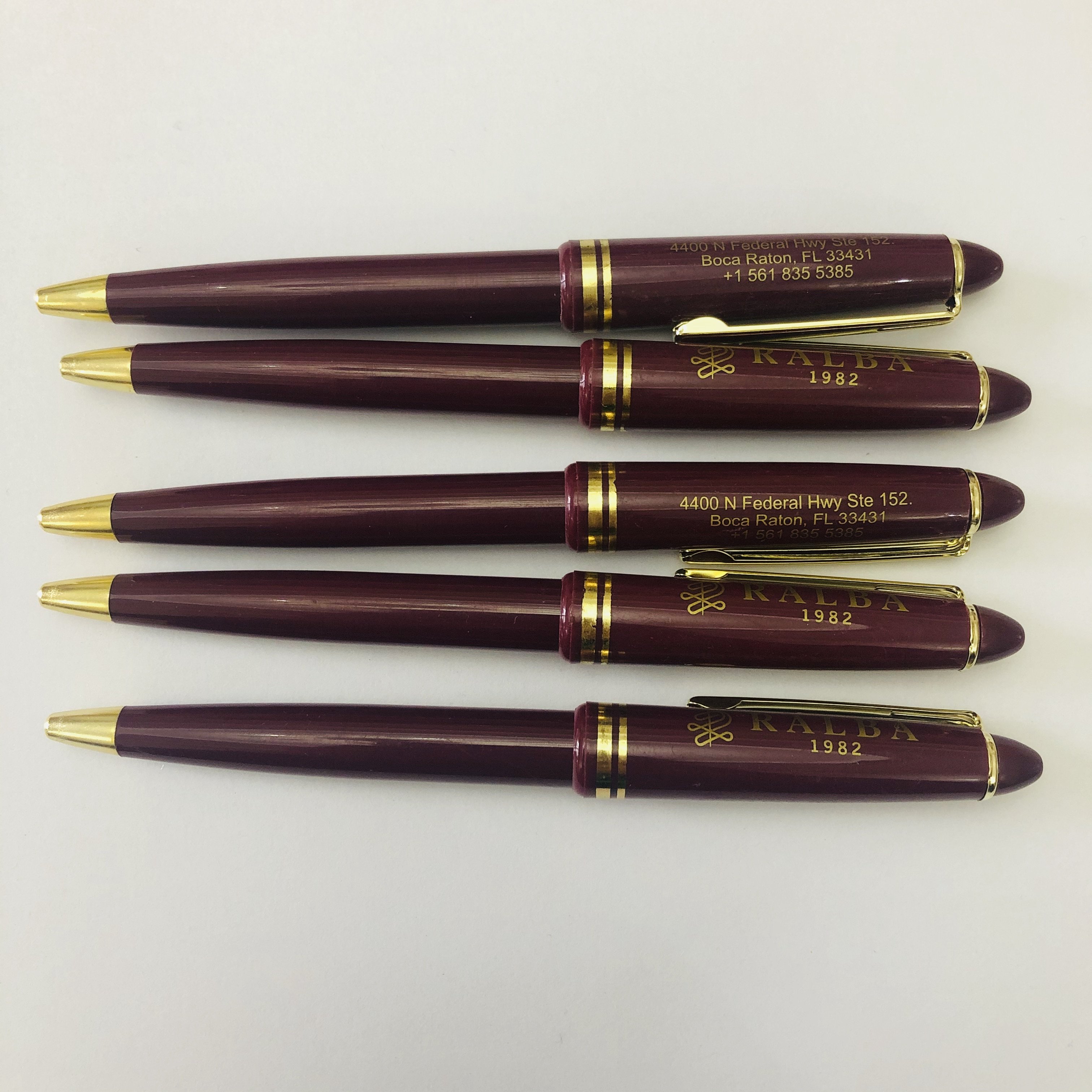 Hot Selling Promotional Plastic Solid Barrel ballpoint pen Gift Logo pen Imprint Custom Logo
