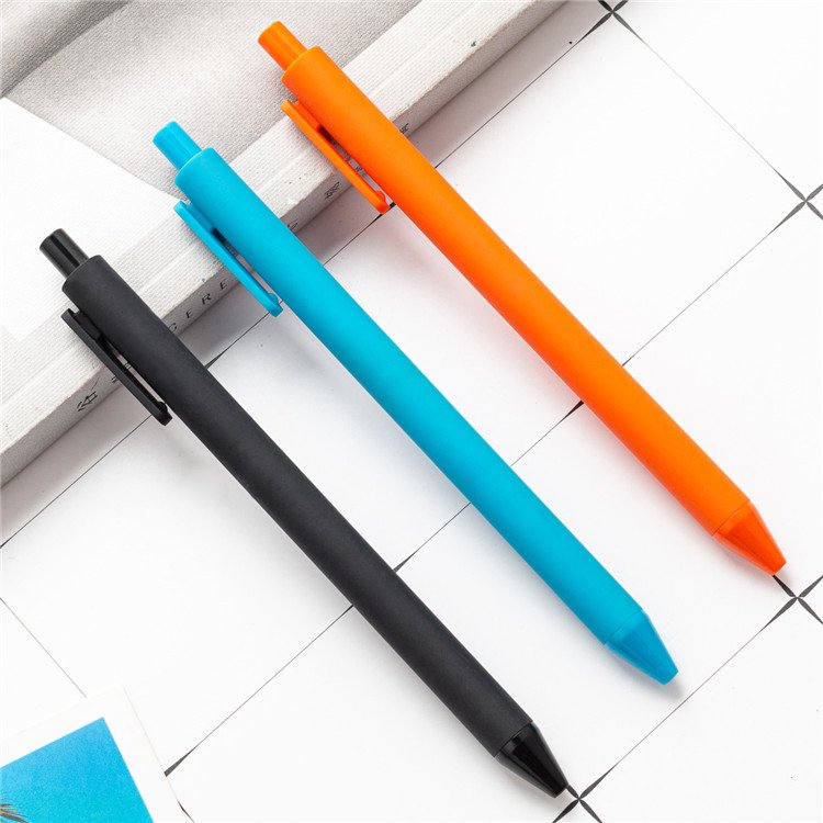 Custom Logo Ballpoint Pen Flexible Design Plastic Caneta for Promotions