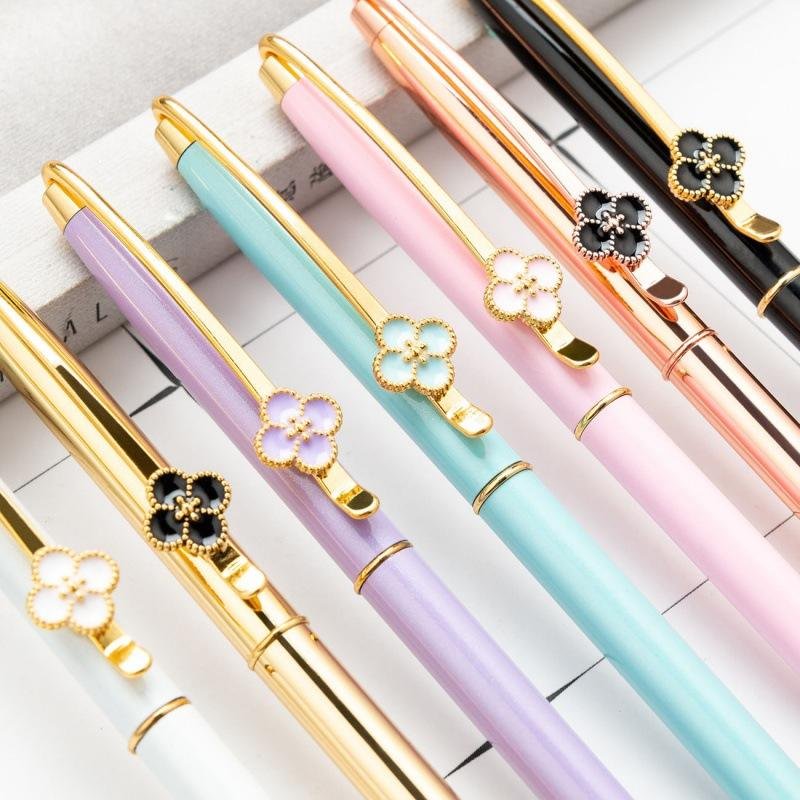 Wholesale Kawaii with flower pendant 1.0mm custom personalized logo metal ballpoint pens