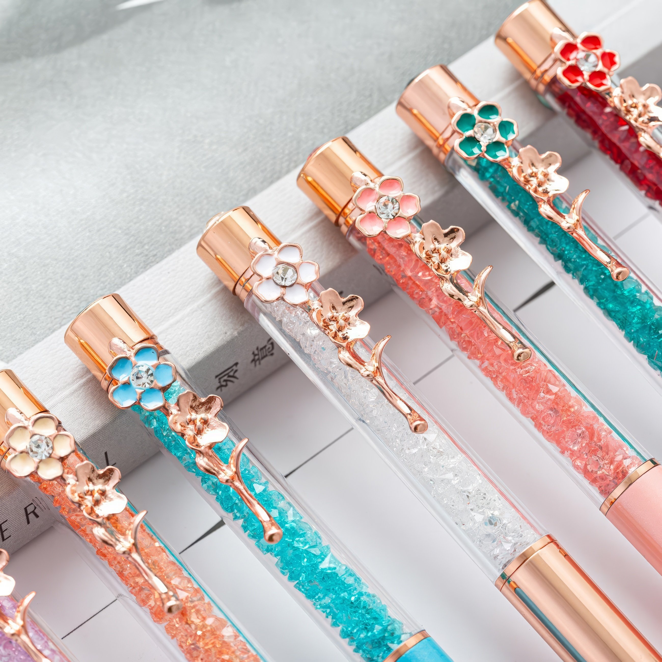 Hot Sale Luxury Personalised Rose Gold Floral Pens Custom Logo Metal Ballpoint Pencils 1.0mm Writing Novelty Business Gift