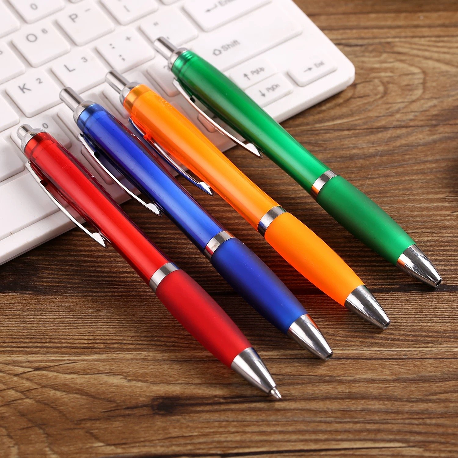 Popular Plastic Gourd ballpoint pen Rubber Grip With Custom Logo Advertising pen Neutral pen
