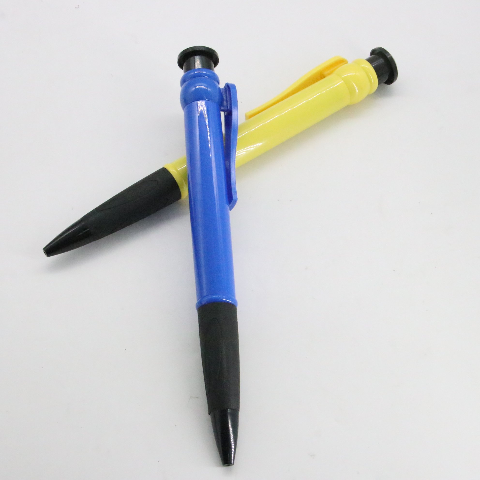 Extra large ballpoint pen Plastic body pen