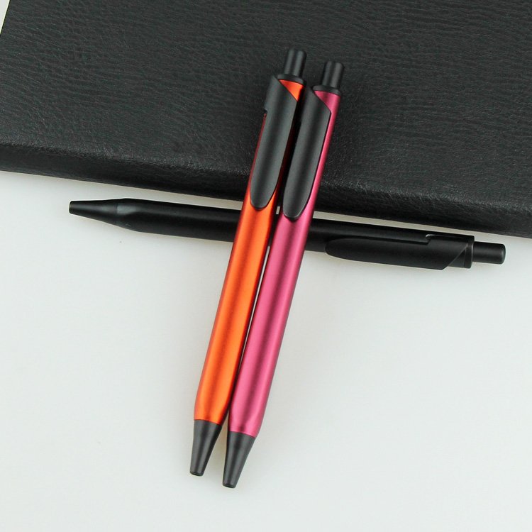Metallic Stylish Style Comfortable Handle Metal Ballpoint Pen With Custom Logo For School And Office Use
