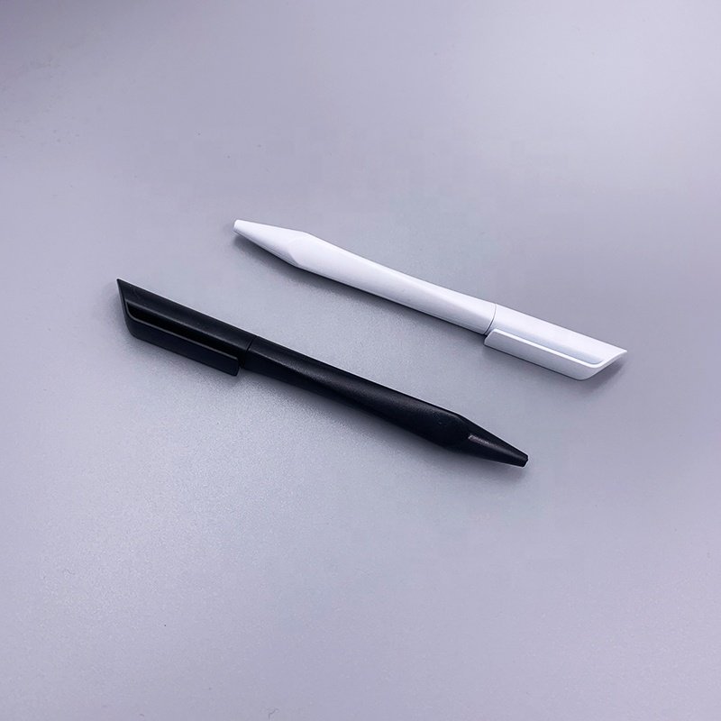 Custom Logo Promotion Triangle Ball Pen Cheap Plastic Ballpoint Pen Classic Office Supplies