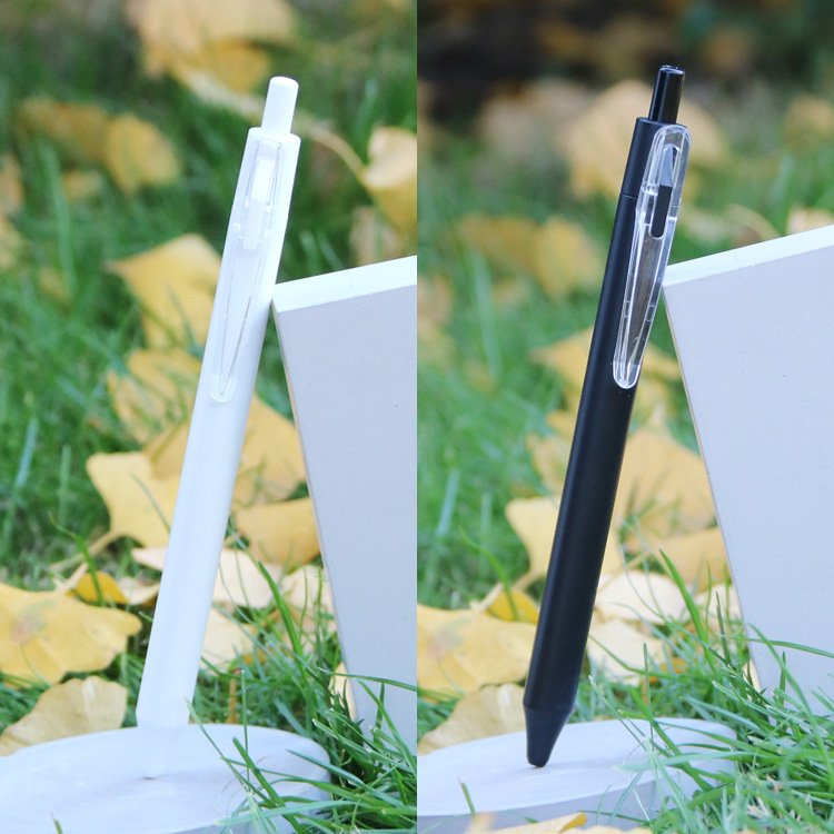 High Quality Low Price Promotional Plastic Ballpoint Pens 1mm Fine Black Ink Writing Pens With Custom Logo