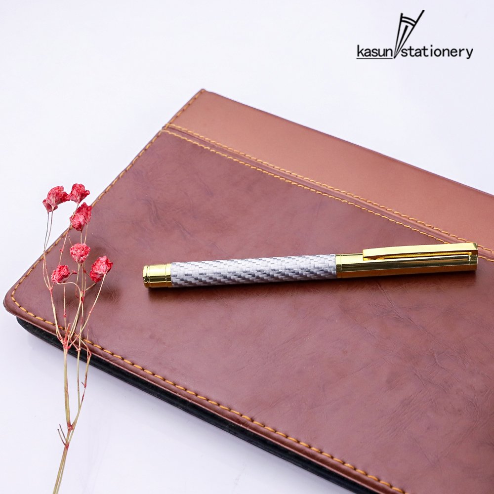Hot-Selling Nice Quality Black Carbon Fiber Perfect Gifts Roller Ballpoint Pen