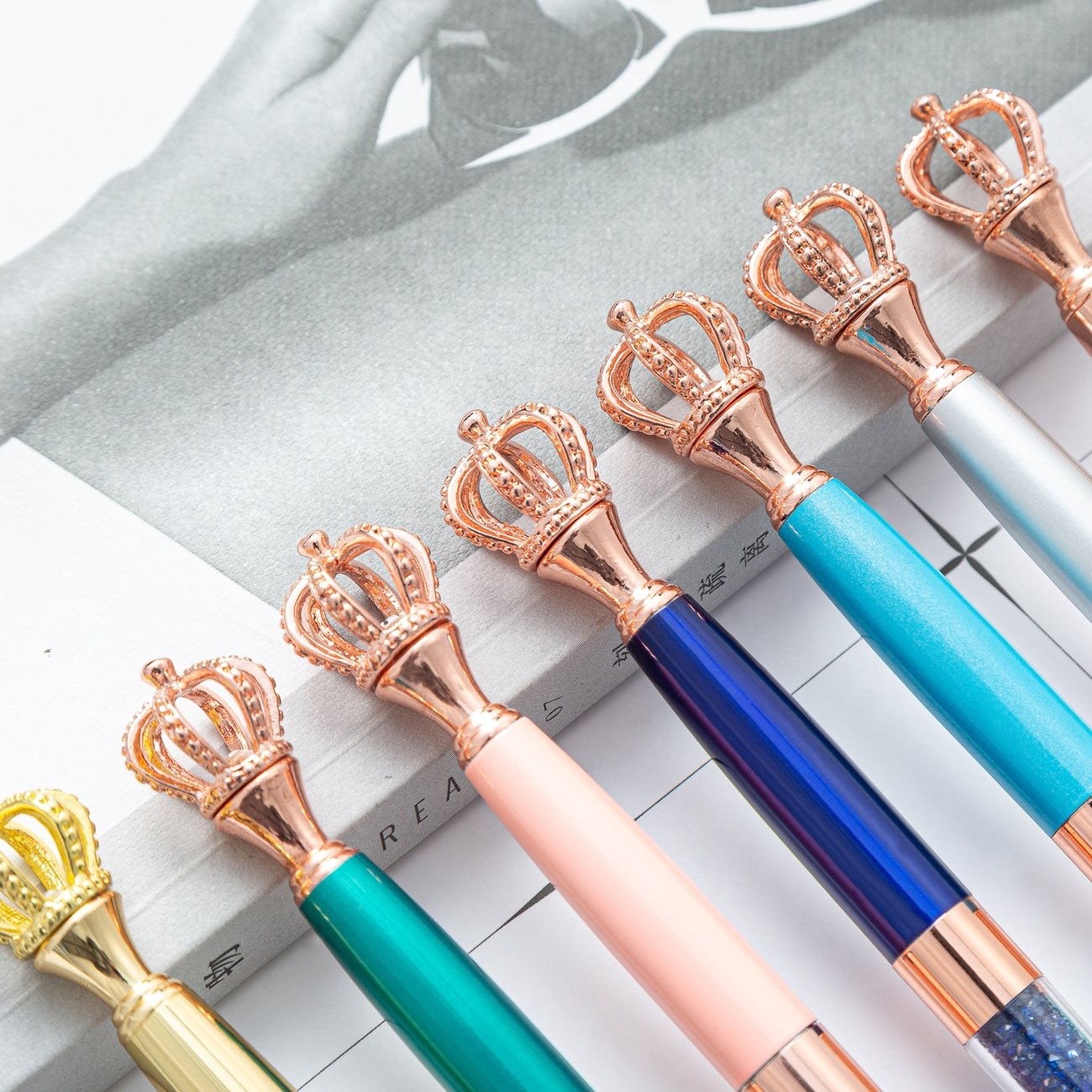Funky Queen's Scepter Crown Design Metal Ballpoint Pen with Big Crystal Diamond Custom Logo Novelty Promotional Pen