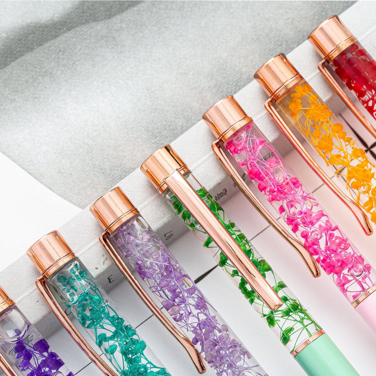 Fancy Girl Rose Gold Metal Luxury Liquid Pens Beautiful Real Dry Flower Decor Customized OEM Black Pens with Animal Design Gift