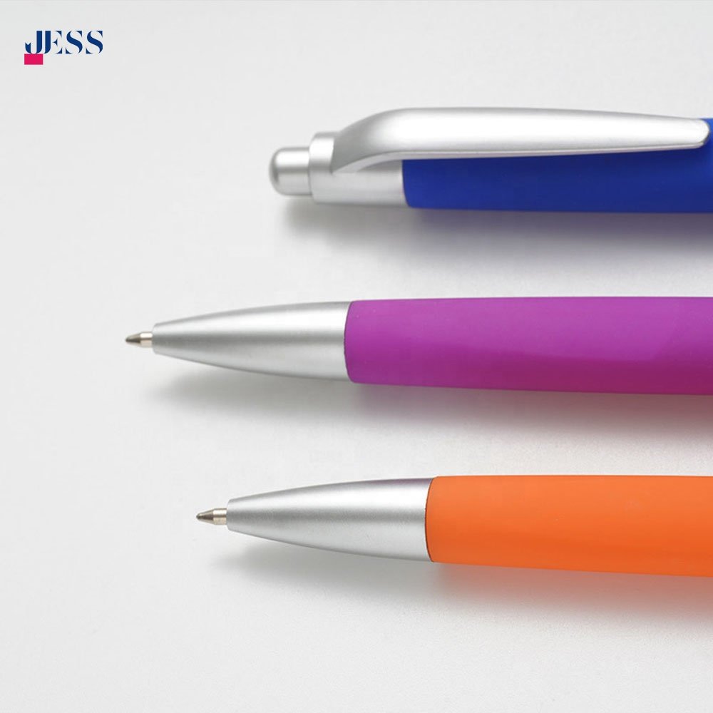 Soft Touch Matte Rubber Coated Cheap Click Plastic Ball Pen with Logo for Hotel