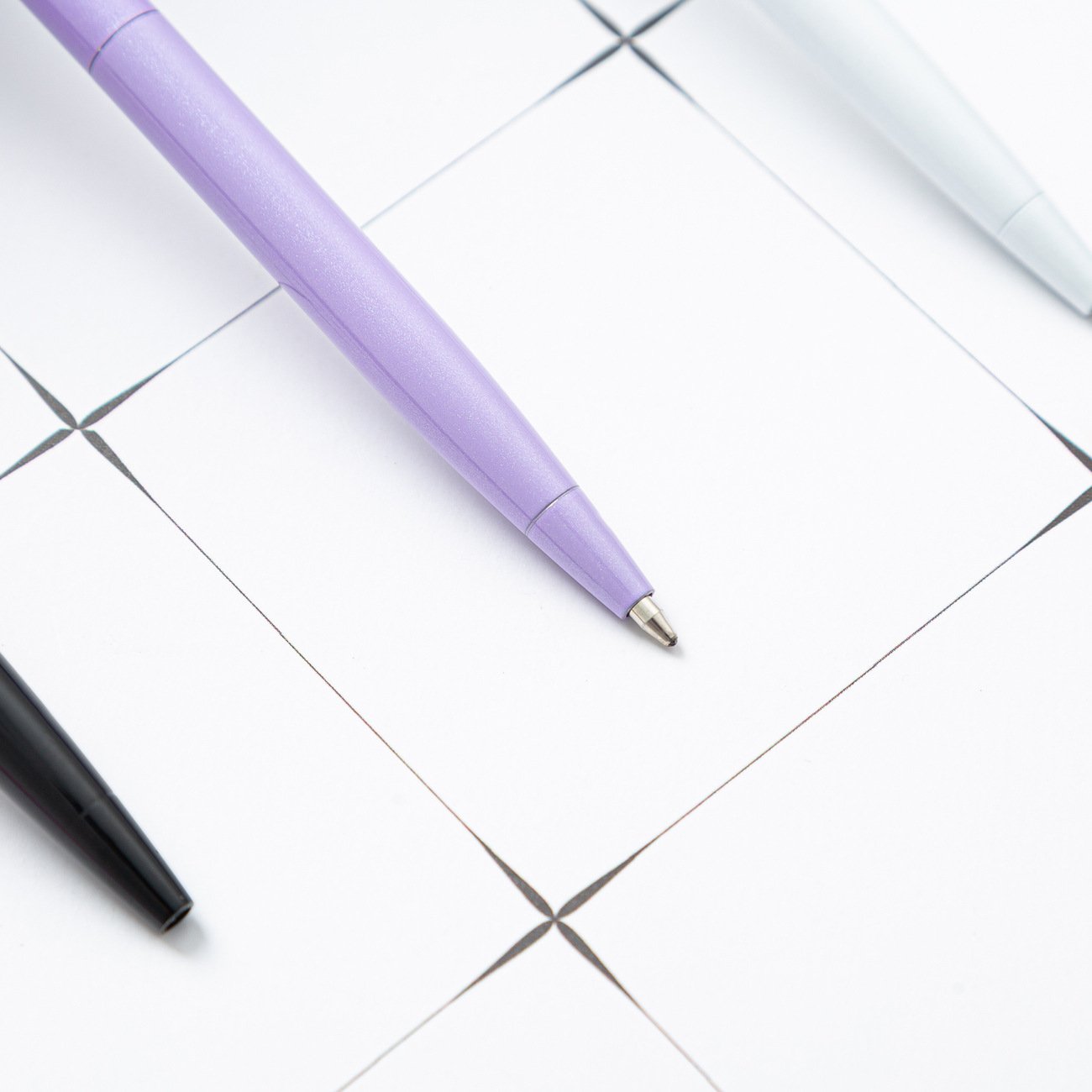 New Custom Stationery Cute Pen Plush Ball Pompom Custom Logo Promotional Metal Barrel Ballpoint