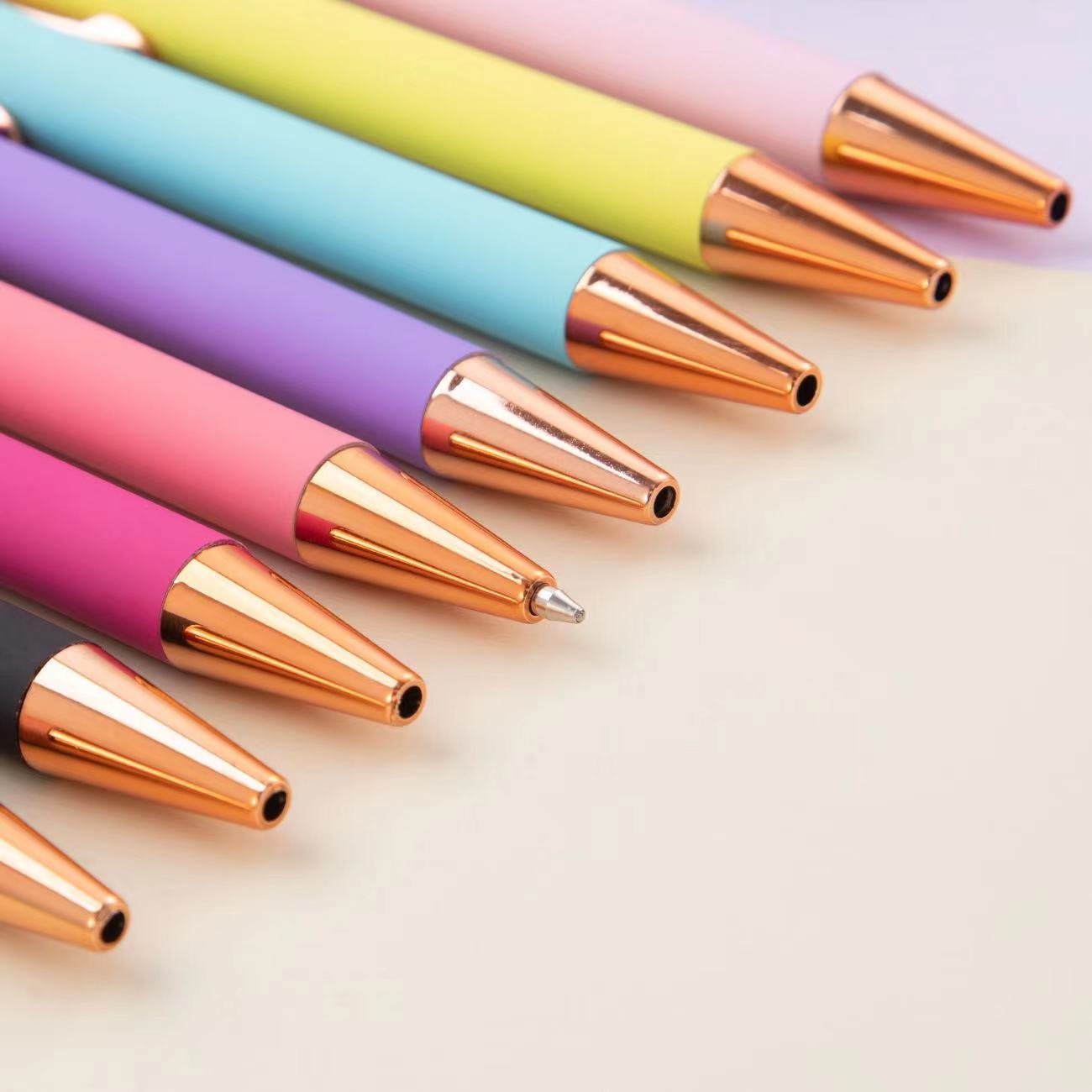 High Quality Customizable Metal Ballpoint Pen Hot Selling Business Student Pens in a Variety of Colors Promotional Pen Body Type