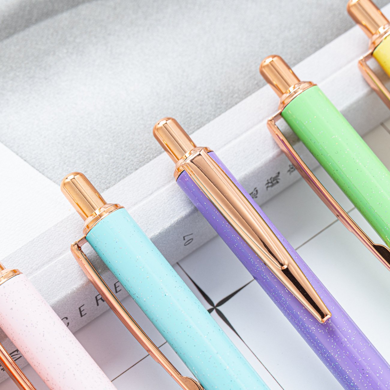 Pens with Custom Logo Ballpoint Pens Retractable Black Ink Metal Pen for Promotional Gift Office