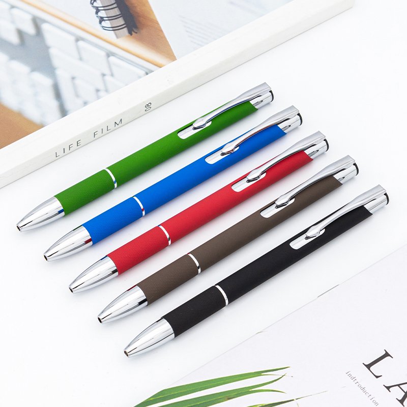 new model rubber coated aluminium metal ballpoint pen with clip metal ball pen with custom logo