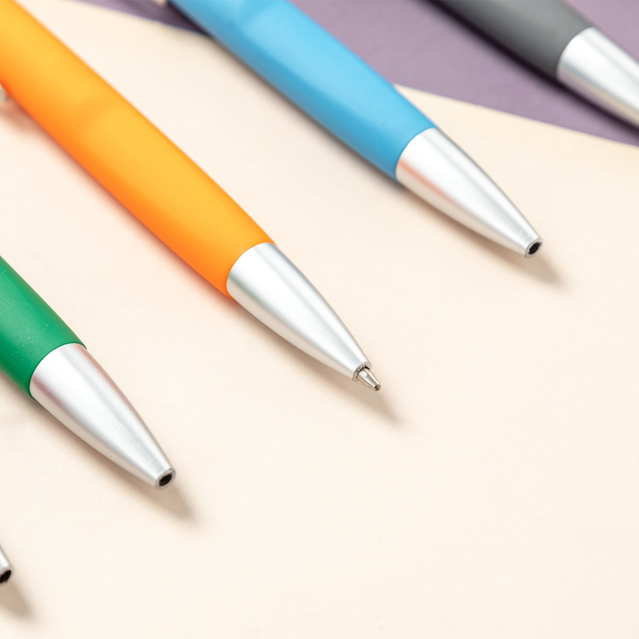 Custom logo Advertisement Customized Ballpoint pen rhinestone l Pen with logo