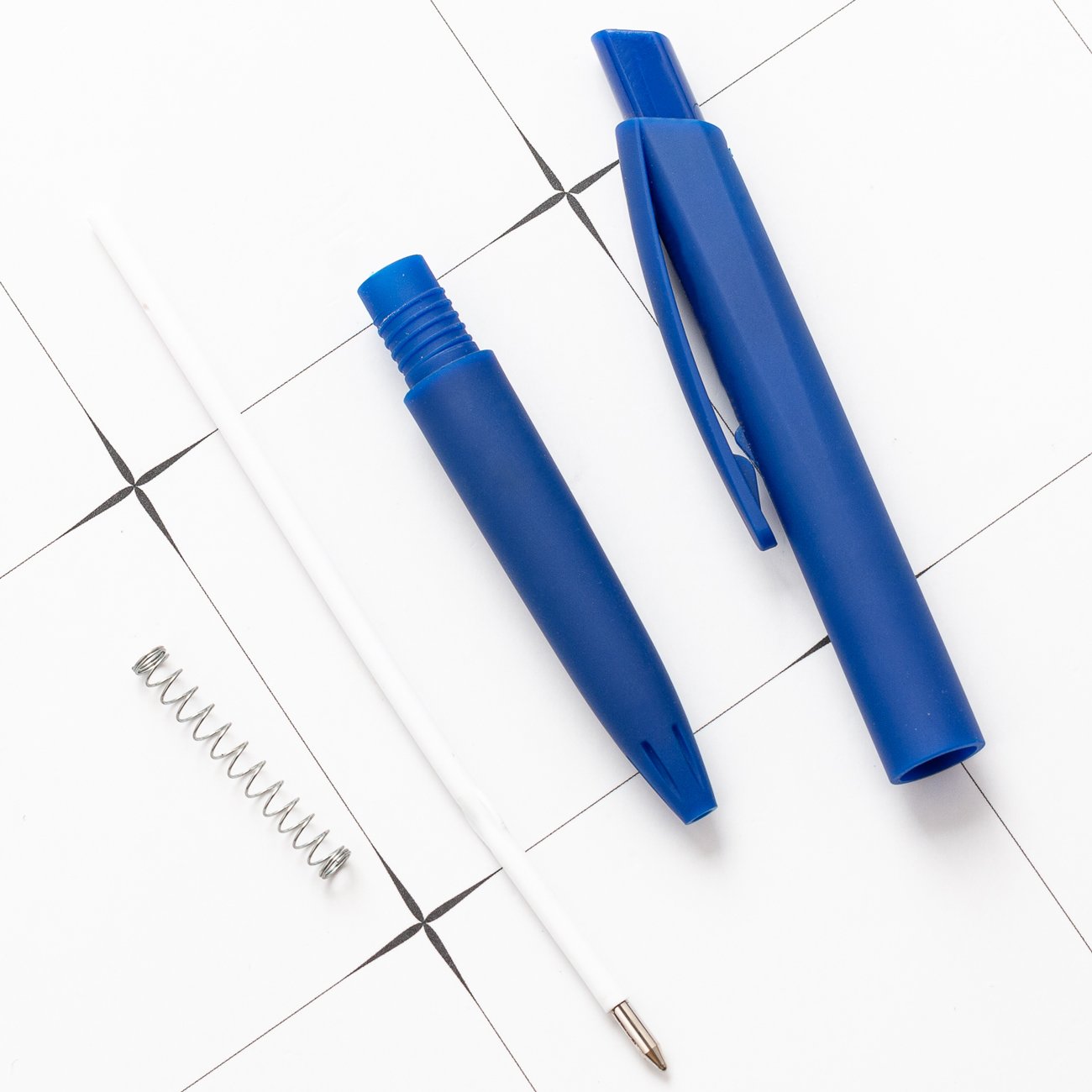 Wholesale 0.7mm Wide Colorful Plastic Rubber Coated Ballpoint Pen Custom Logo Gift Pen for Back to School Stationery