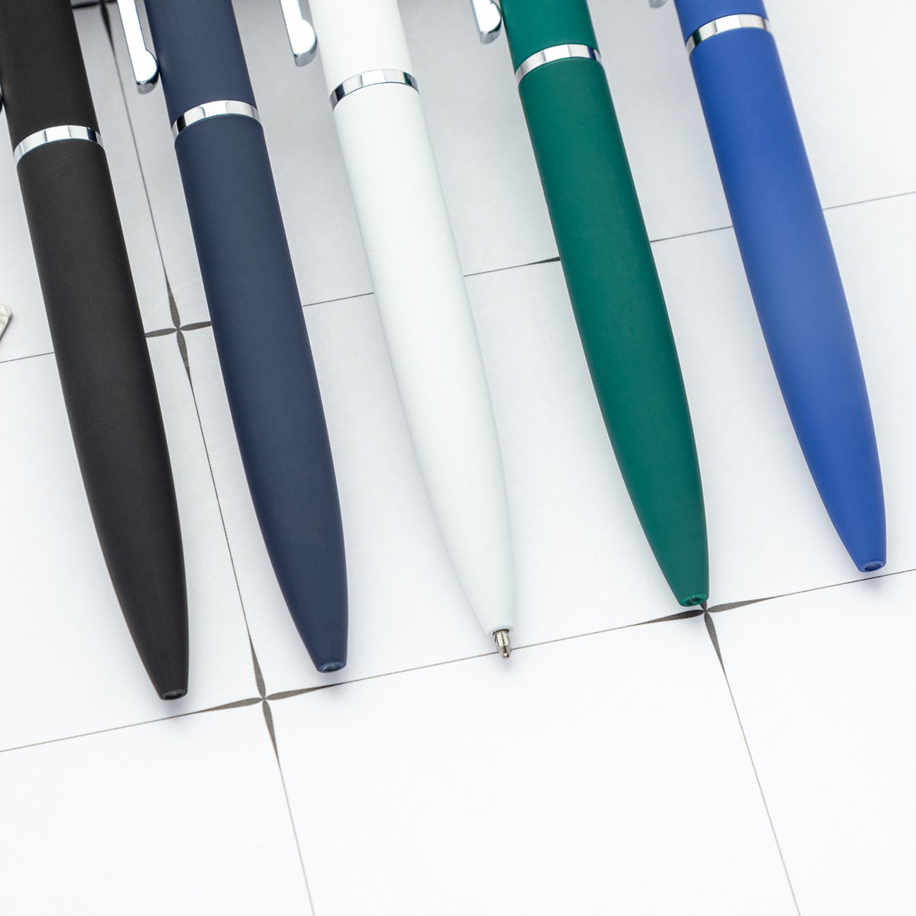 JH Customized Business Metal Pens High-end Rubberized Office Used Ballpoint Pens