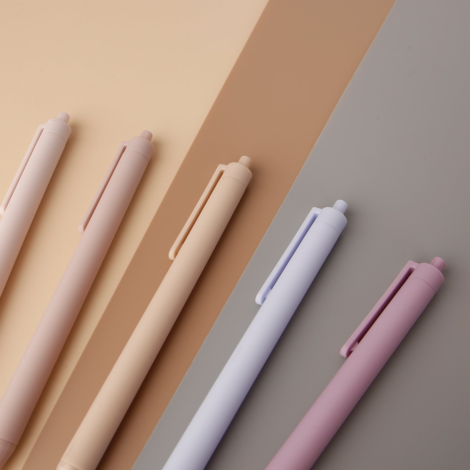 Hot-Selling Soft Rubber Plastic Click Ballpoint Pens with Print Hotel Custom Logo