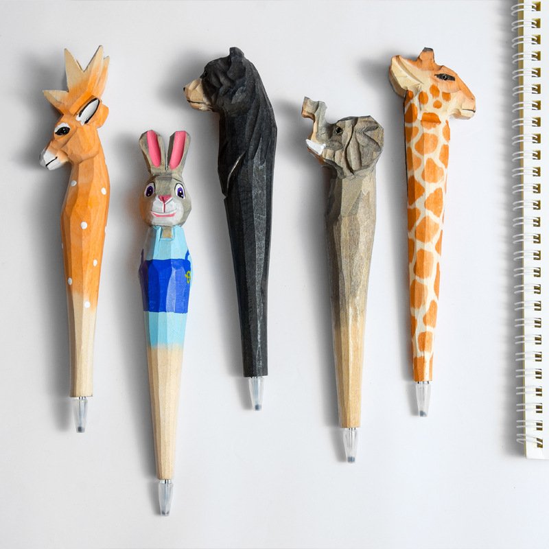New animal Giraffe Elephant Cute Cartoon Animal Pen Hand Carved Creative Wood Carving Pen DIY Gel Pen Creative Kids Stationary