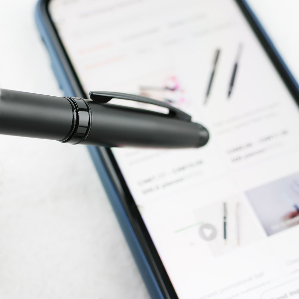 GemFully new products 2023 popular metal pen smooth ballpoint pen black for doctors gift