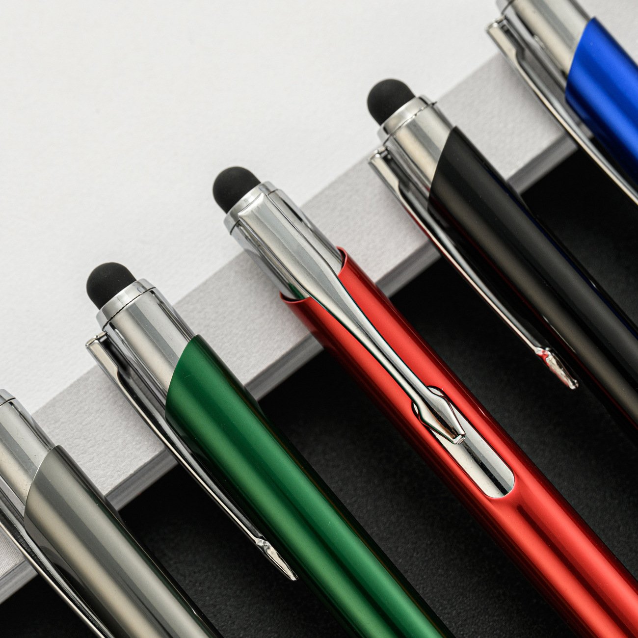 3-in-1 Multi-Function Metal Ballpoint Pen with LED Lighting Press for Read and Write in the Dark Light-Up Pen Tip