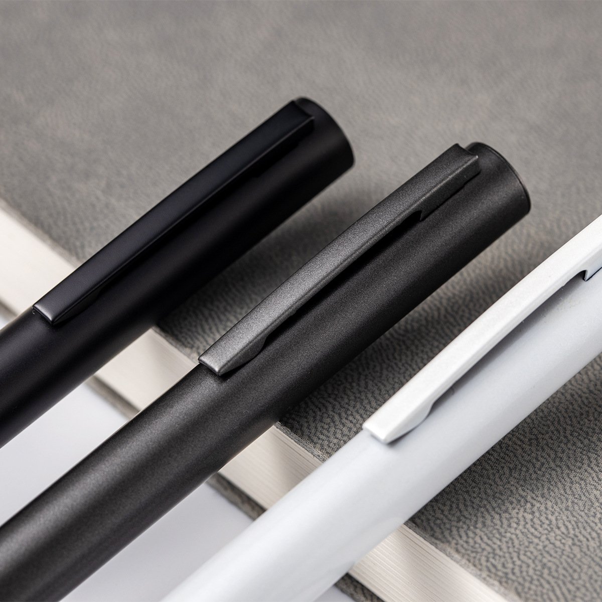X923-1 Matte Black Metal Copper Ball Point Pen High Quality Metal Ballpoint Pen With Customized Logo
