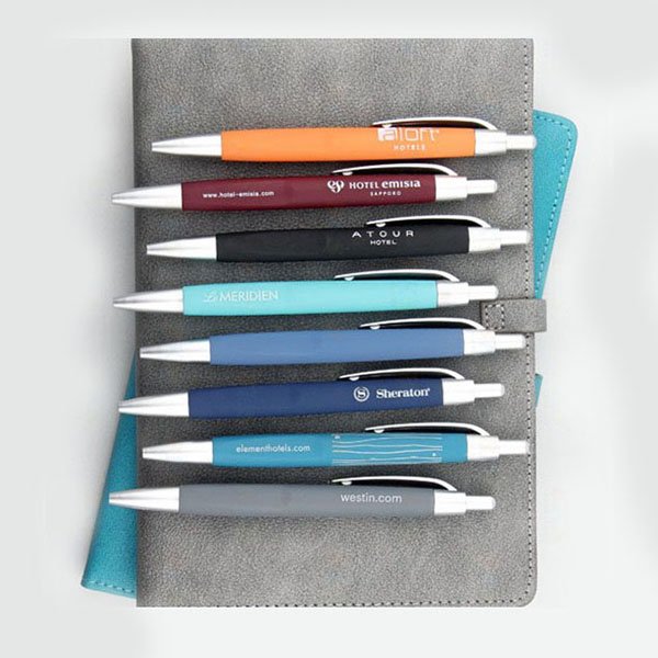 Popular Manufacture Wholesales Customized Logo Printed Rubber Coated Orange Hotel Ballpoint Pens Promotional