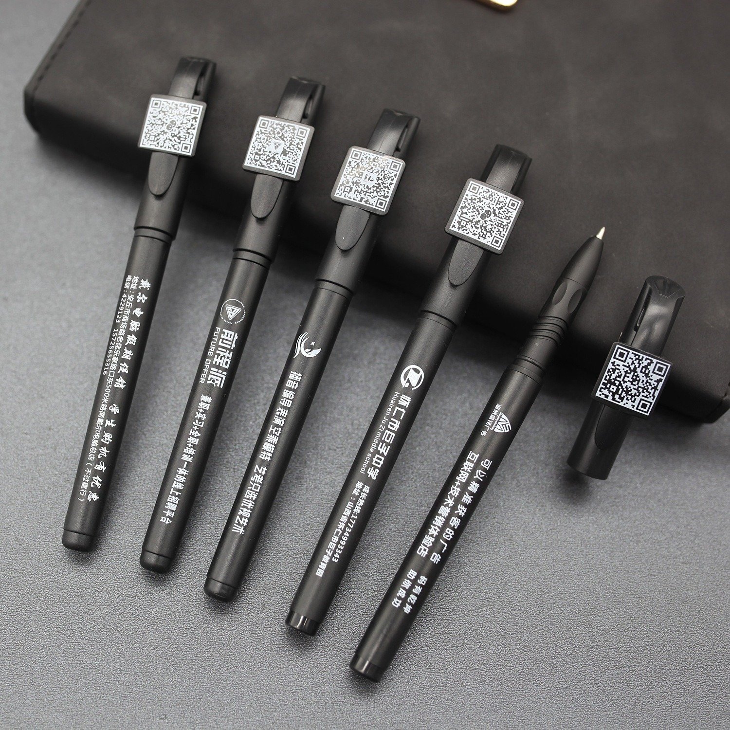 Wholesale frosted Custom Logo signature neutral pen 0.5mm business office student exam black blue red gel pens 1014