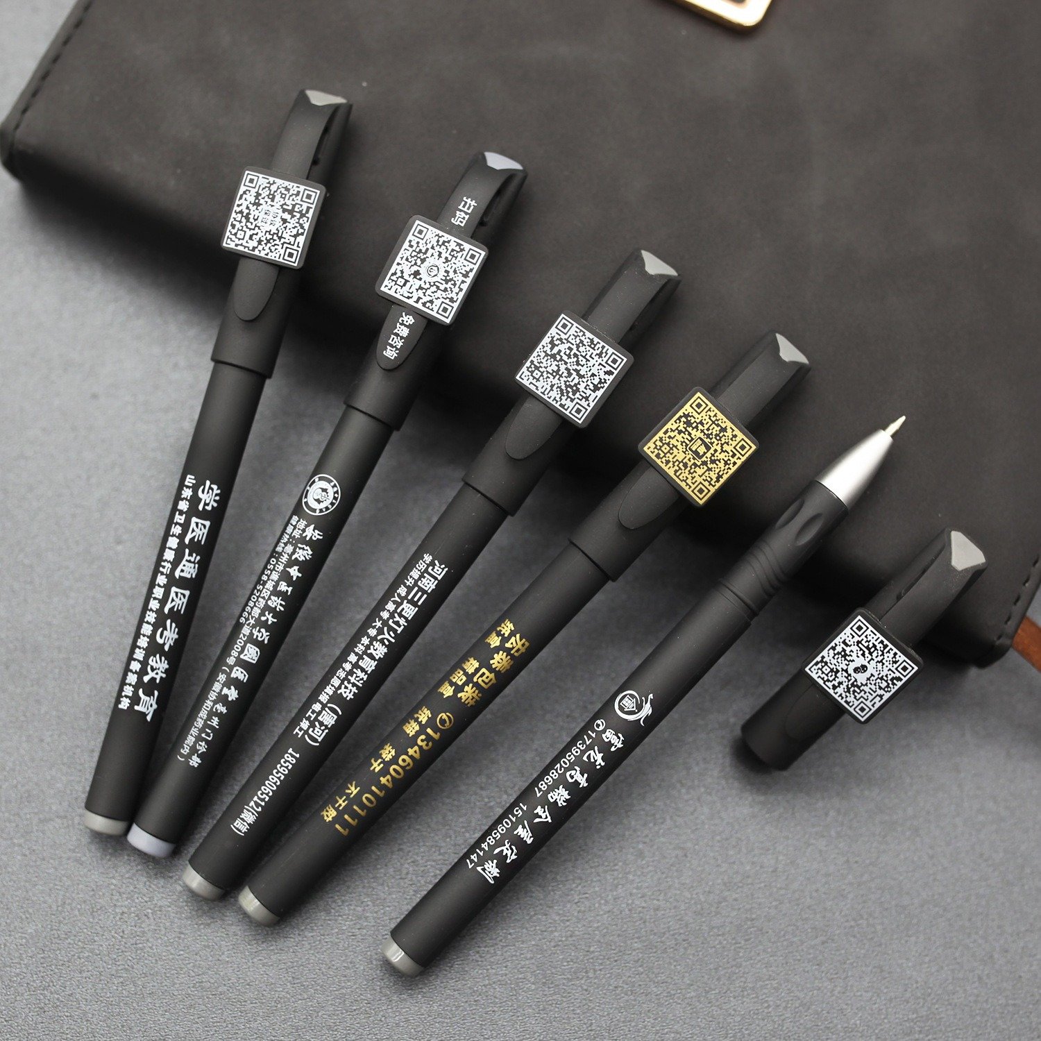 Wholesale frosted Custom Logo signature neutral pen 0.5mm business office student exam black blue red gel pens 1014