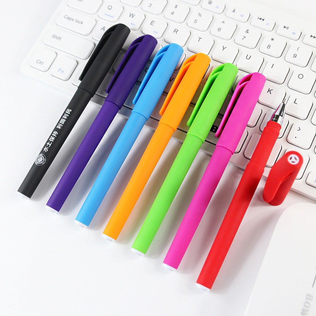 Wholesale frosted Custom Logo signature neutral pen 0.5mm business office student exam black blue red gel pens 1014