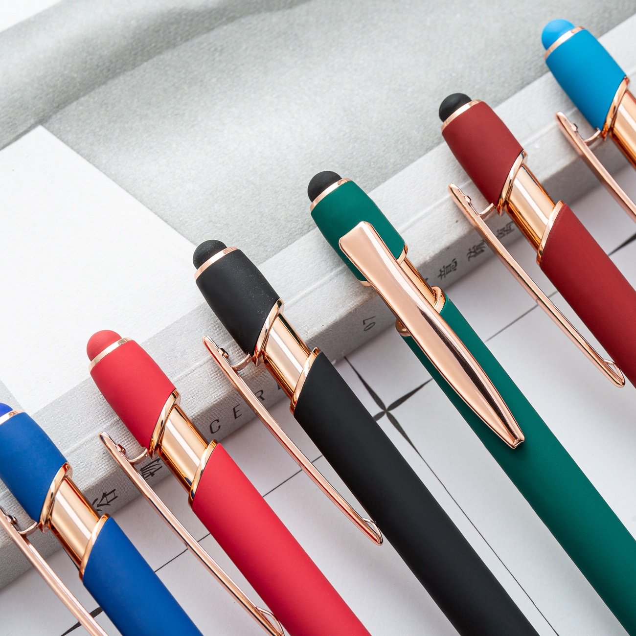 New Arrival Rose Gold Stylus Pen Soft Touch Ballpoint Metal Pen with Touch Screens for Writing Featuring Rose Gold Fittings