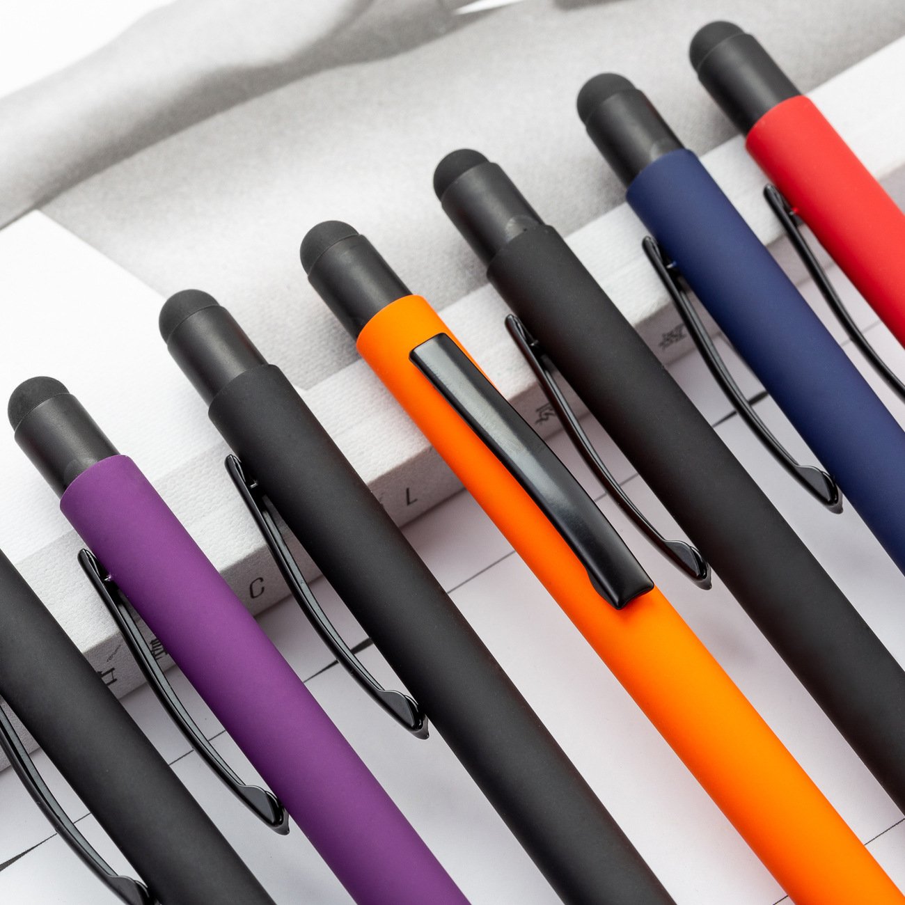 Hot Selling 2-in-1 Multifunction Soft Touch Screen Pen Custom Logo New Novelty Metal Ballpoint Ball Stylus Promotional Novelty