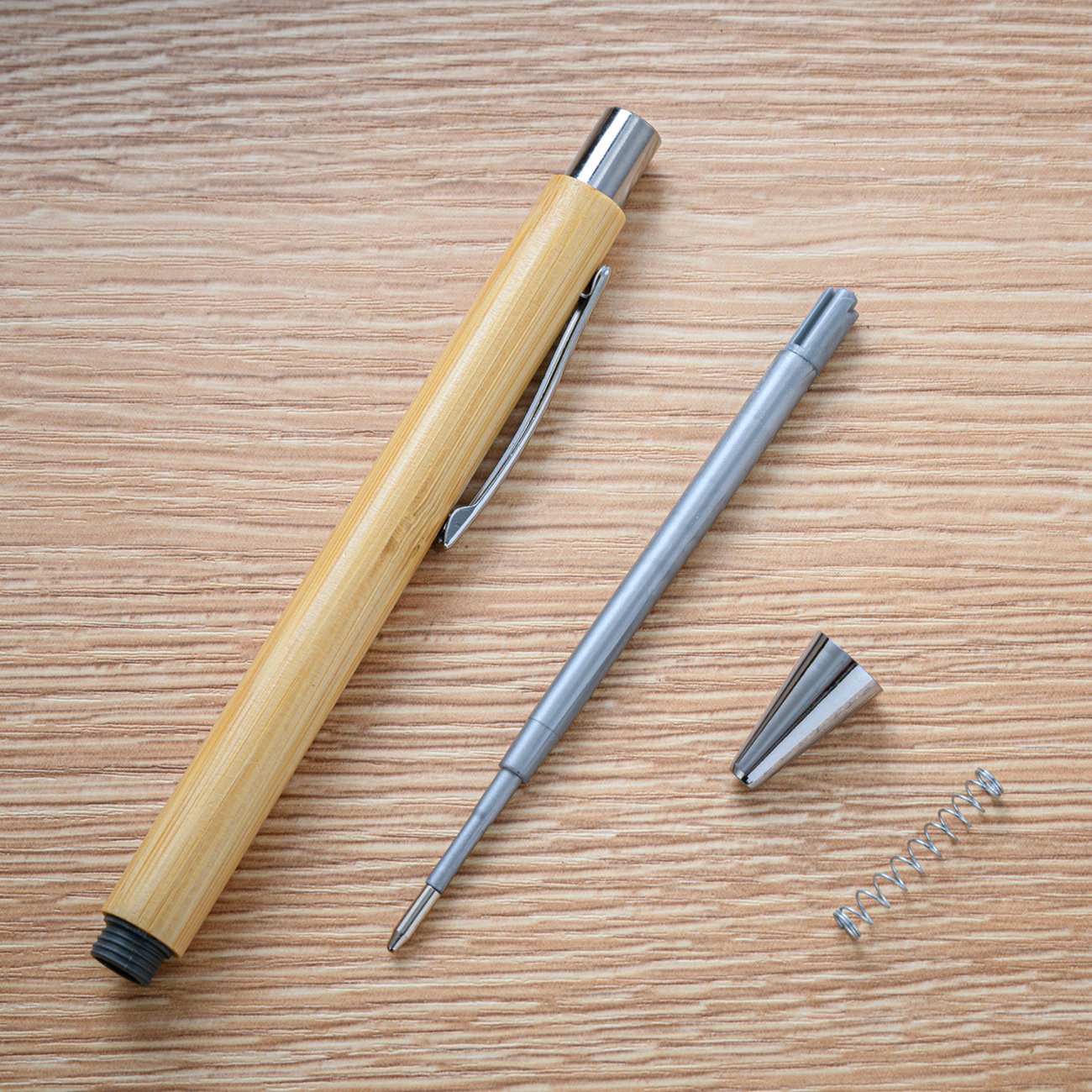 2024 Hot Selling Bamboo Pen Custom Logo Printed Novelty Wooden Fountain Ballpoint Pen Yellow Body Personalized Engraving