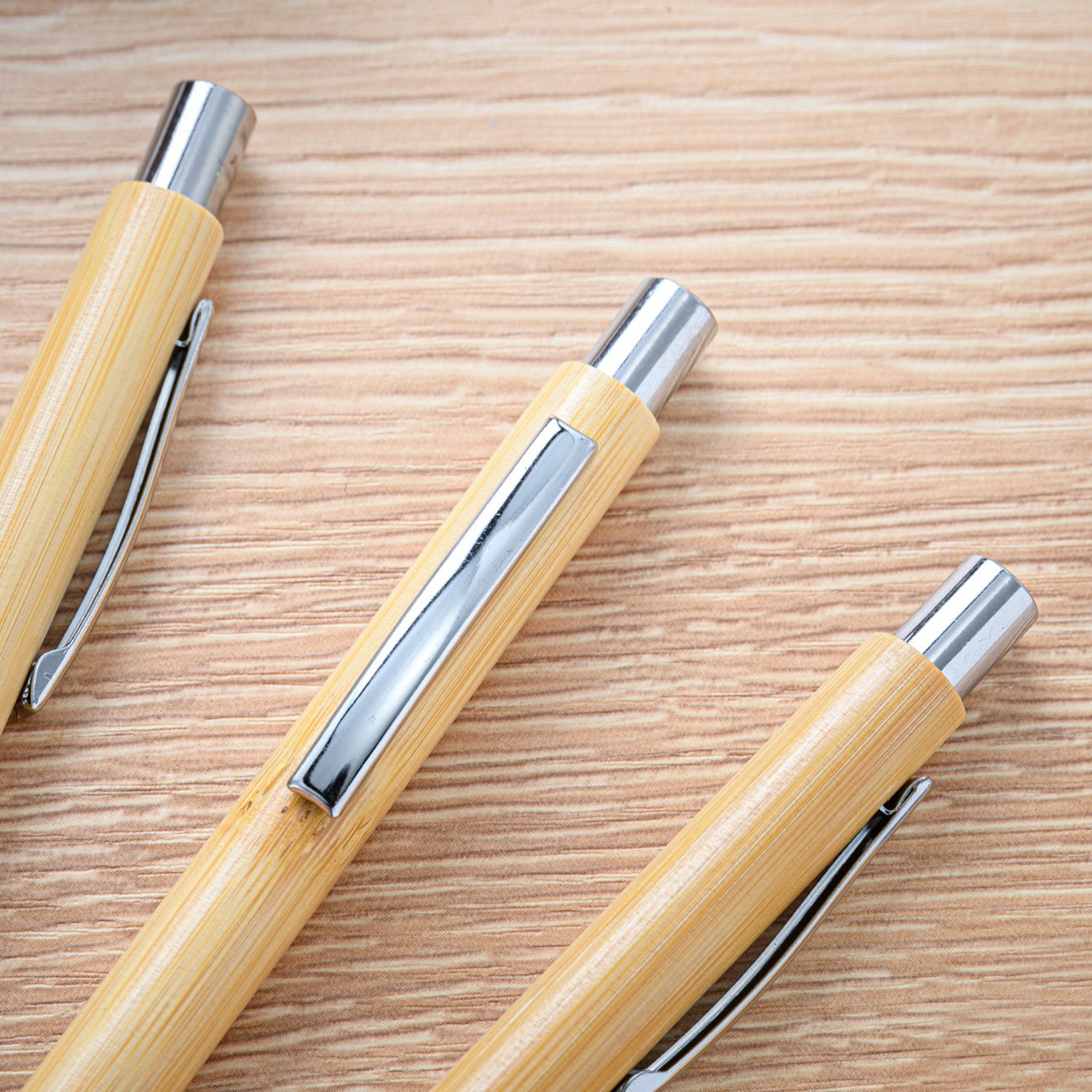 2024 Hot Selling Bamboo Pen Custom Logo Printed Novelty Wooden Fountain Ballpoint Pen Yellow Body Personalized Engraving