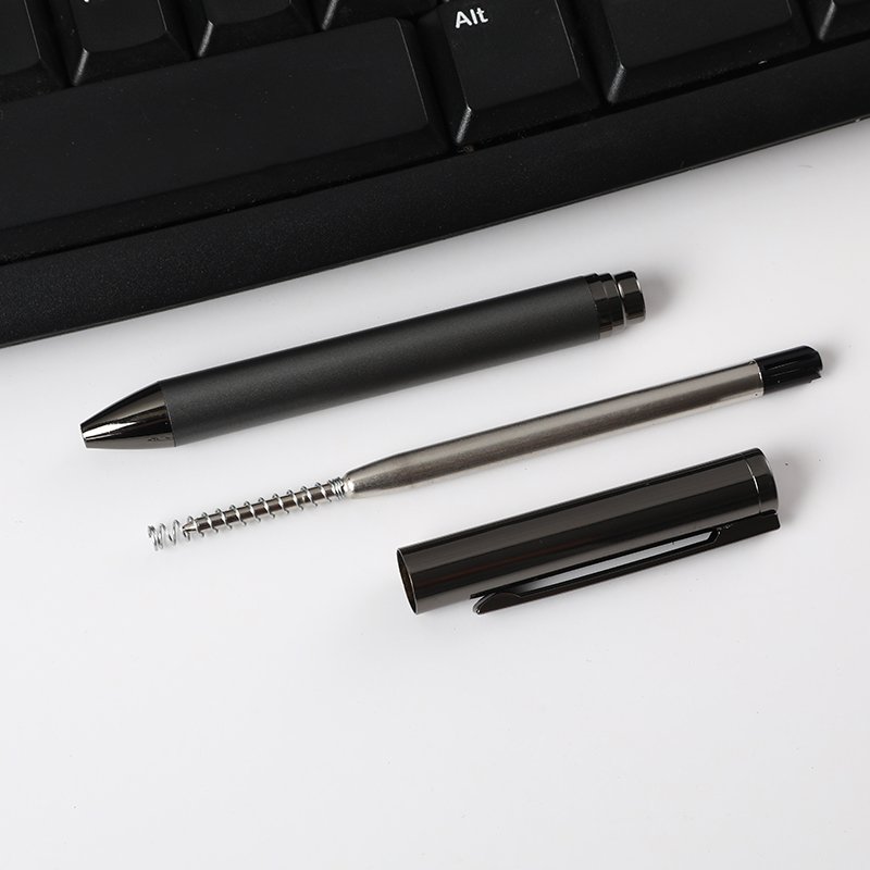 Promotional Customized Logo Business Office Gift Luxury Ballpoint Pen Metal Twist Pen Carbon Fiber Pen