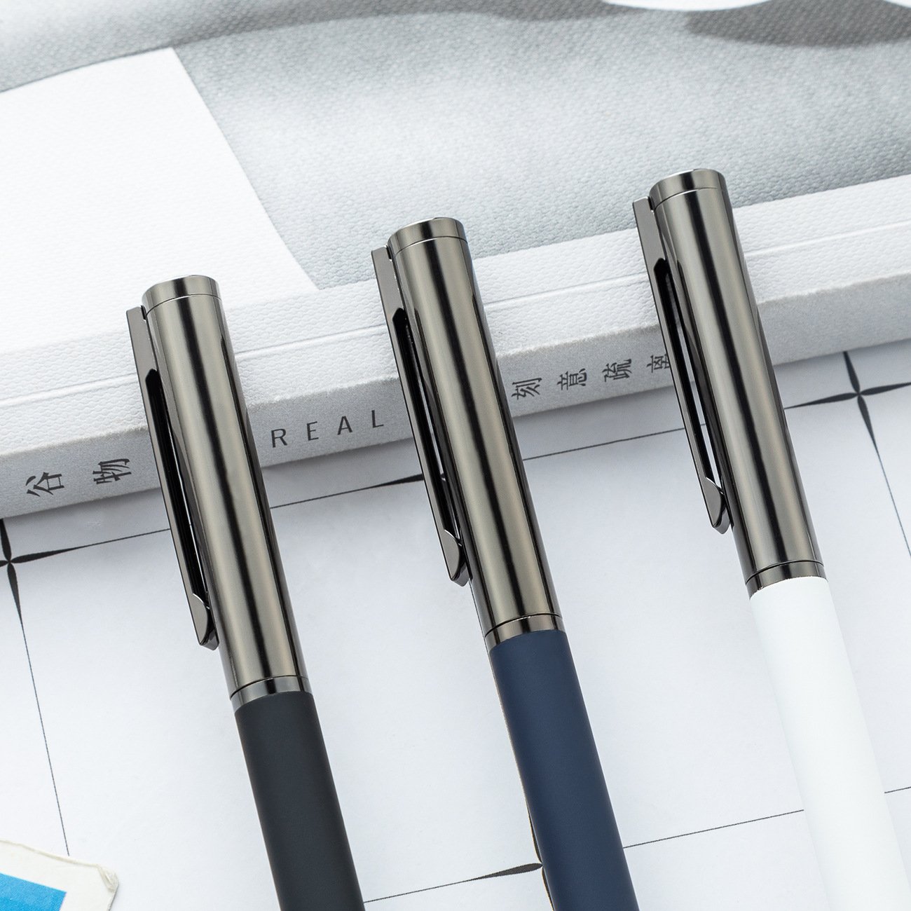 Creative office stationery business gifts Ballpoint pen can print logo Metal ballpoint pen twist ball pen