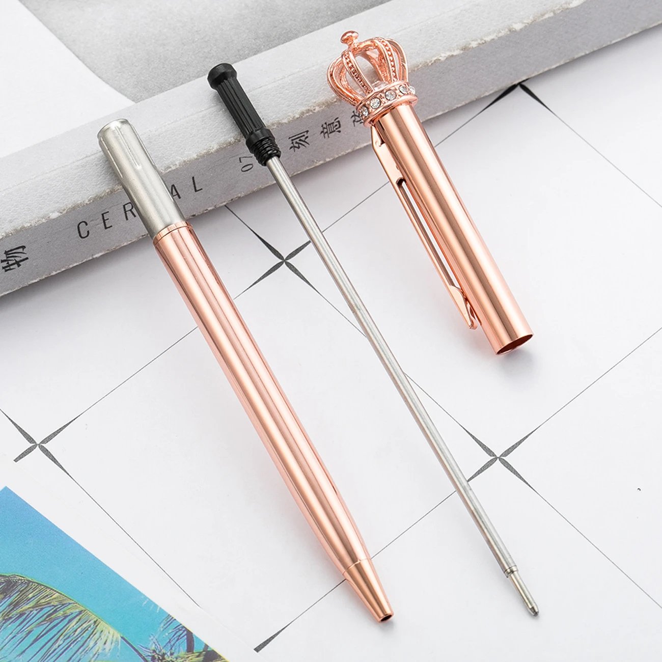 Xinben's Crystal Shiny Metal Crown Ballpoint Pen Interesting Ball Ballpoint Pen School Stationery School Office Supplies