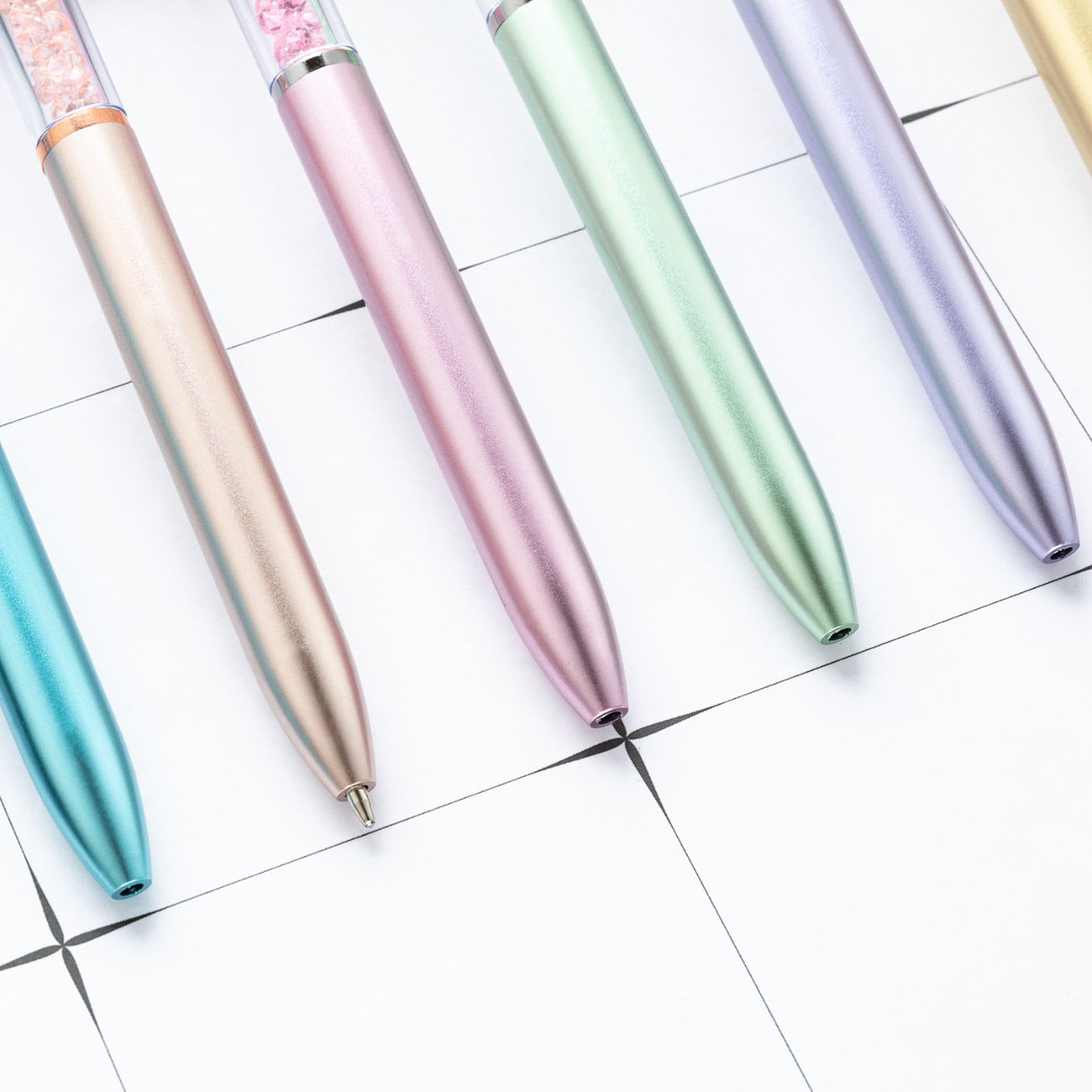 Wholesale Crystal Diamond Ballpoint Pen 1.0mm Plastic Office Writing Instrument Advertising Gift Pen