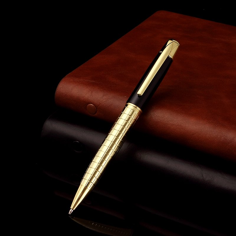New Launched Simplicity Design Ball Point Pen Multiple Color Luxury Metal Brass Twist Ballpoint Pen