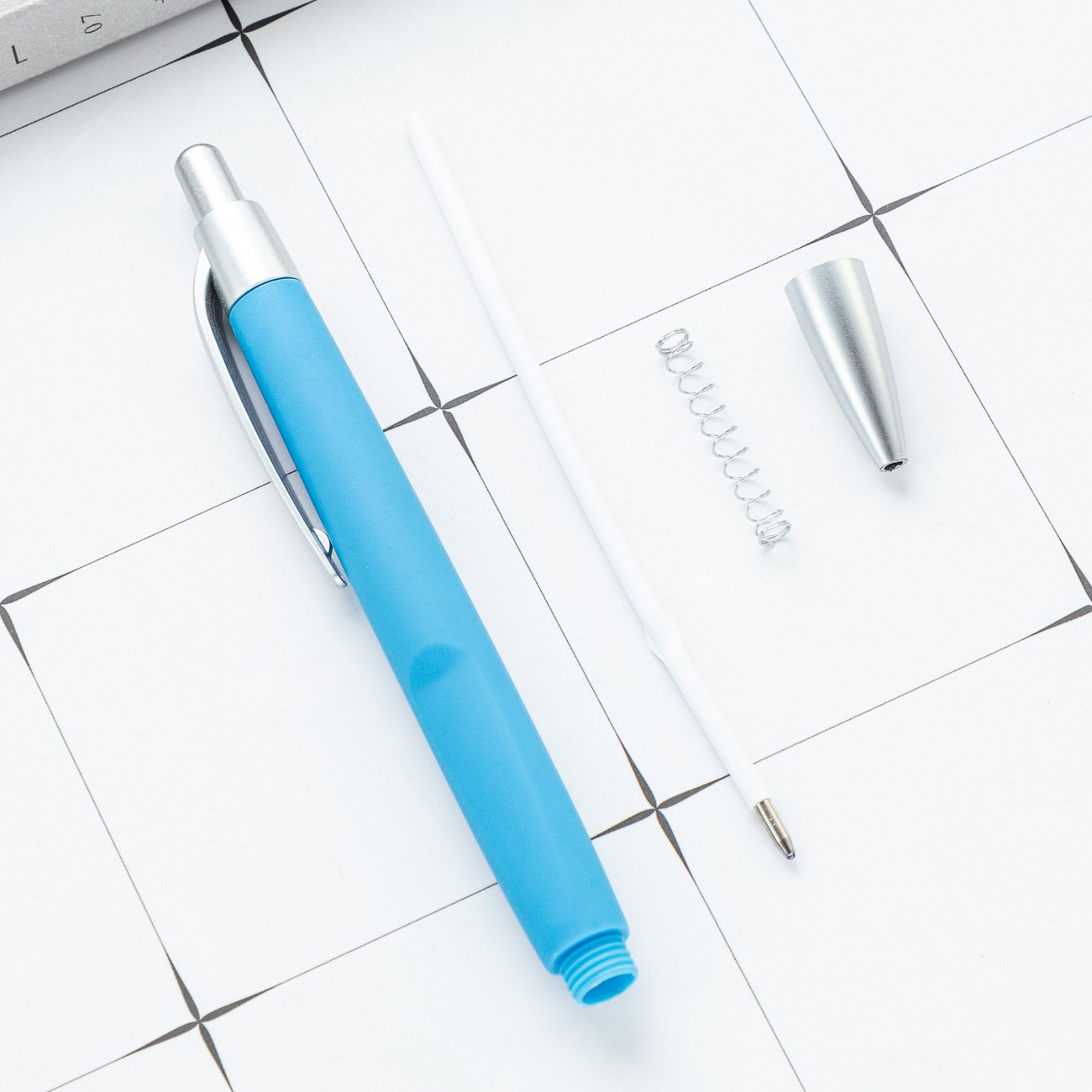 Custom Logo Promotional Plastic Ballpoint Pen Cheap Plastic Pen