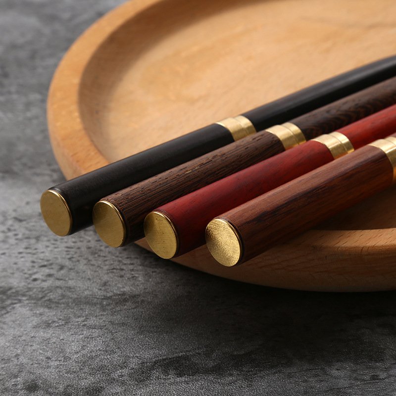 novedades para importar Antique Brazilian Rosewood Retro Engraved Pens Kingwood Gold Indian Whisky Wood Pen With Brass